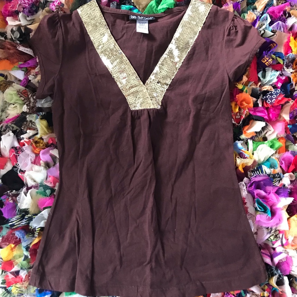 🌼3/$15🌼 Self Esteem SS Sequin Tee Size S